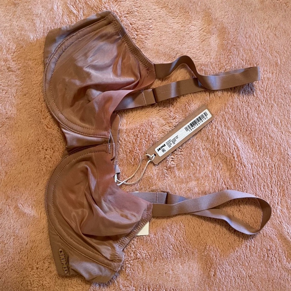 Skims Intimate Bra in Brown